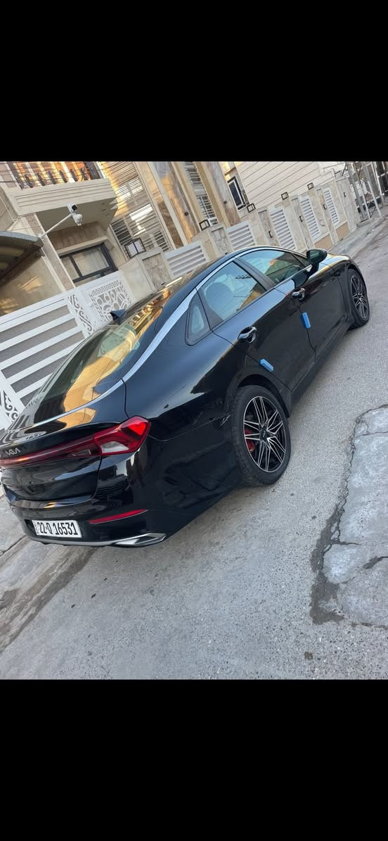 السلام عليكم
للبيع kia k5 
موديل 2023
محرك 1600 تيربو 
رقم اربيل سنويه باسمي 
لون اسود 
شاشه 
كشنات كهرباء
لايتات زنون LED
فول تحكمات ستيرن
رادار جانبي
رادار امامي 
تحديد مسار 
اوتو هولد 
4وضعيات قياده 
هندبريك دكمه 
تبريد منفصل 
ماشيه 50 الف سياره جديده جدا 
حادث سطحي بدون دواخل بدون ايرباك بجم كبس الشركه حادثه الدوسه مال باب الراكب 
مكان السياره بغداد حي الجهاد 
***********
