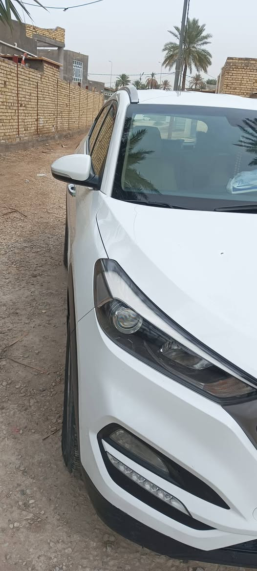 سلام عليكم توسان للبيع موديل 16خليجي رقم اربيل بسمي السونار مرفق بل منشور سياره  نظيفه كلش ماشيه 200 مكاني بابل الهاشمية السعر 165وبيها مجال رقم الهاتف ***********
***********
