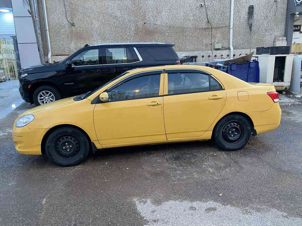 اسلام عليكم
بيوايدي موديل 2013 بصمه رقم بغداد محرك كير ابلاديات خير من الله جاملغ امامي يمنه فقط مبدل سونار موجود سنويه ل2031
تحويل ثاني يوم مكانها بغداد 
***********
