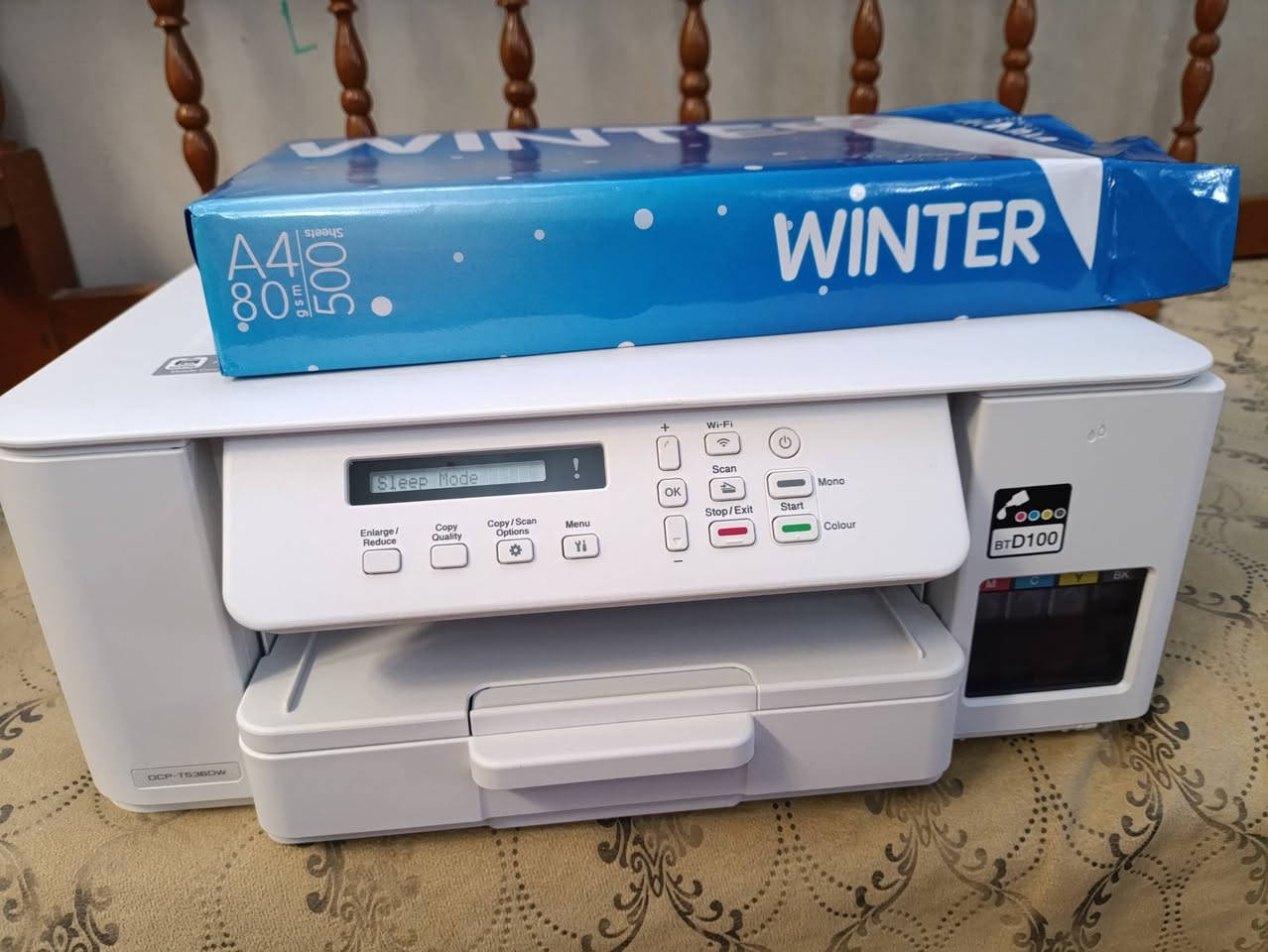 السلام عليكم
طابعه براذر جديده البارحه اشتريتها الله شاهد بس ما تطبع من موبايلي لان نظامة ما يتوافق ويا نظام الطابعه وياها بند ورق اصلي سعره 8,000 دينار السعر المطلوب 175,000 مع البند جديده الله شاهد البارحه مشتريها وطبعت بيها كم  ورقه وعفتها
بغداد حي الجهاد ***********
