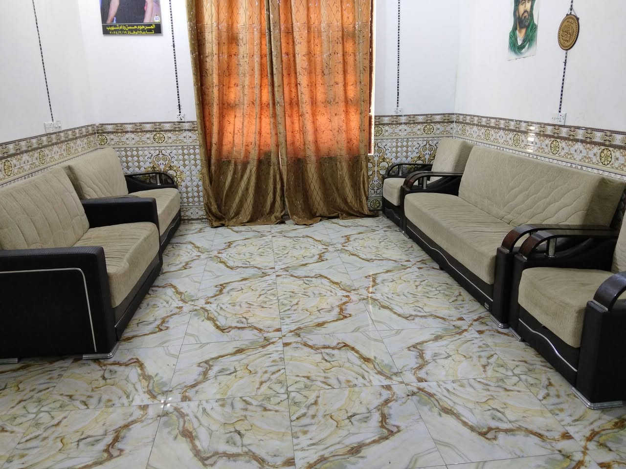 من رخصة لادمن
سلام عليكم تخم تركي اصلي   حلو ونضيف وستخدامه قليل نضافه مثل مابصوره لسعر550الف وبيه مجال


**إذا كنت صاحب هذا الإعلان وتريد حذفه لأي سبب، رجاءا أرسل رسالة إلى الدعم الفني**