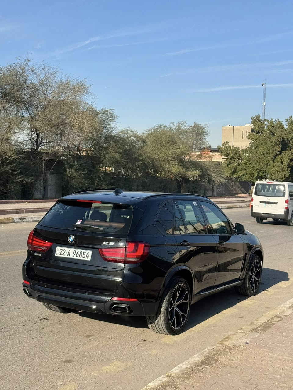 سلام عليكم
بيع او مراوس
 BMW x5 وكالة العروش 
‎2014  رقم اربيل الجديد
ماشية 144 كيلو حقيقي
واريد خليجي وكالة العروش🖤
محرك 8 سلندر 5.0
مواصفات فول للاخير
بنوراما
بيبان شفط 
بصمة 
كشنات جلد تحكم كشنات
خمس كامرات دوارة
كشنات تدفئة تبريد
بردات بيبان
دركة كاربون فايبر
كير قبضة كرستال
حساسات امامية خلفية
لايتات LED وزنون
شاشة كبيرة مع تحكم ماوس داخل جلد قرميدي

السيارة مكفولة بدون صبغ فقط بارد بلباب وتحكيل خفيف فقط بدون صبغ ابد بدون دواخل كلة مكفول

السعر 28 بيهة مجال 
مكاني بغداد الطالبية
 للاستفسار اكثر ***********
