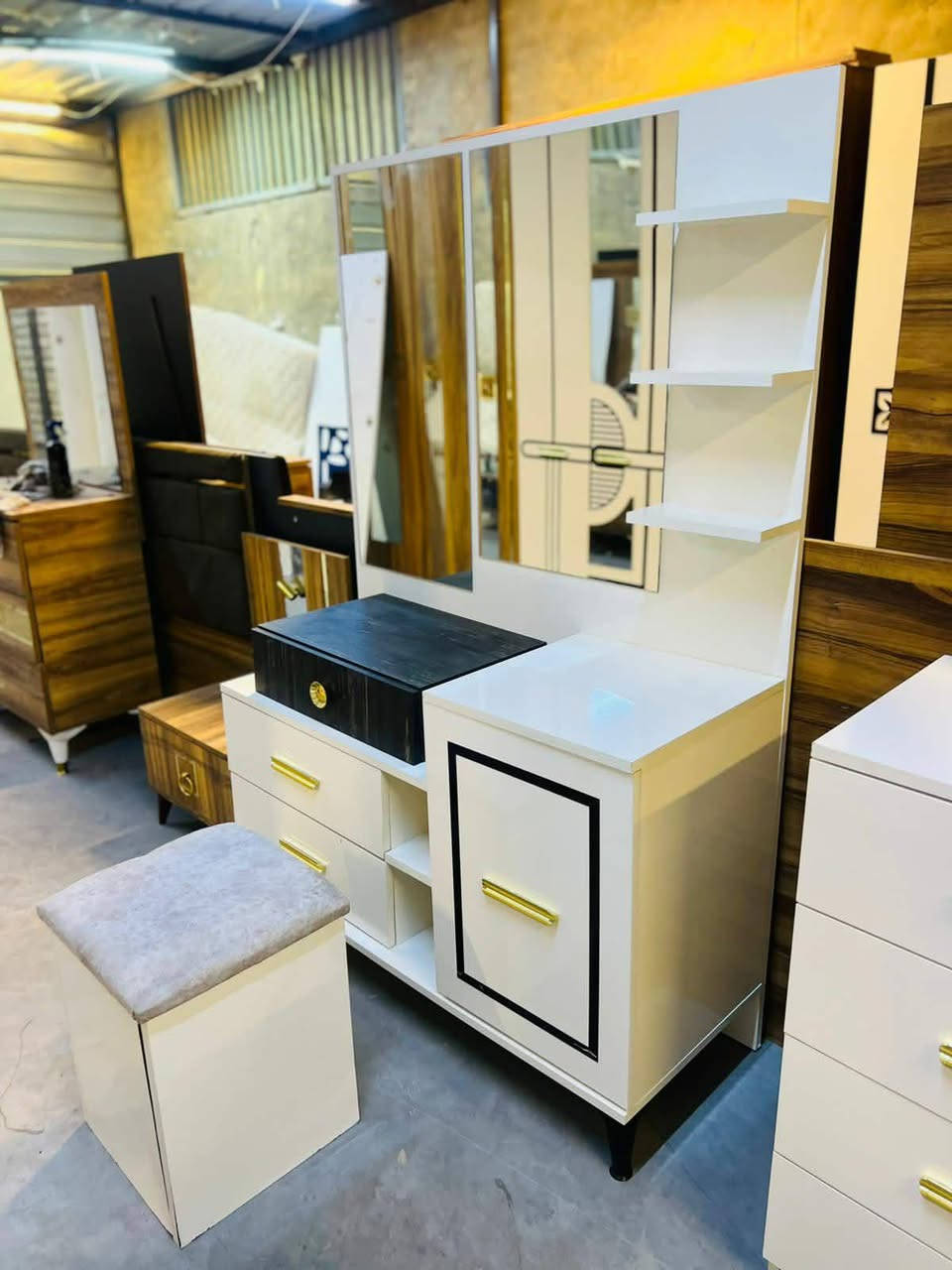 غرفه ترڪي مستخدم 
مديل حديث 🇹🇷
10قطع 
جربايه مخزن 🛌
شازلون مخزن 💢
نضافه 95\💯
نضام ابواب 💢
السعر 850قفل 💸
مع شد🪛 ونقل 🚚  مجاني  داخل بغداد  محافظات بكروه


**إذا كنت صاحب هذا الإعلان وتريد حذفه لأي سبب، رجاءا أرسل رسالة إلى الدعم الفني**