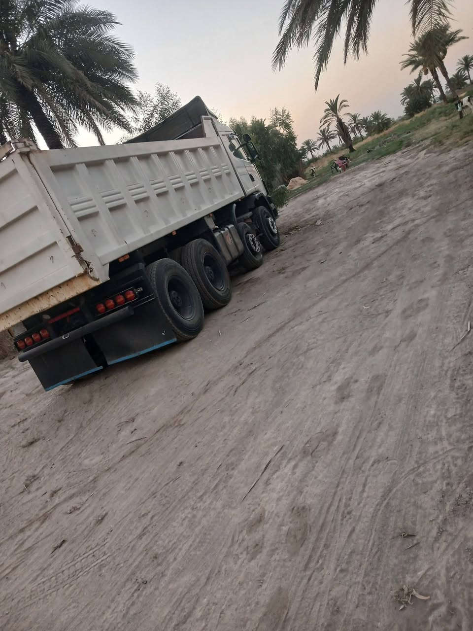 سكانيه موديل 2003 مجموعه ورده مكينه نجكنتر 6  كير 3/3  كفاله عامه منك عاب   تخم تاير  السعر 350  مشروع المسيب ***********
