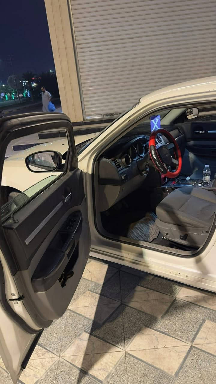 جارجر ادوات للبيع كصه جنطه مكينه 6 سلندر السعر42 السياره جاهزه من كلشي شغل واطلع متومه كامله سنويه ورقم 
العنوان بصره الرقم ***********
