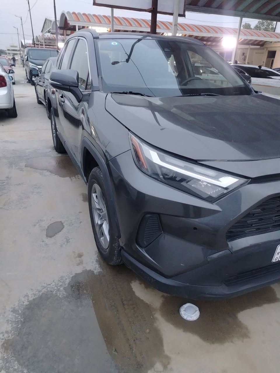 سلام عليكم راف ٢٢ سياره جديده
حادث فقط جاملغ وربع البنيد
***********
سعره ٢١٠ وبيه مجال شويه
مكاني بغداد
