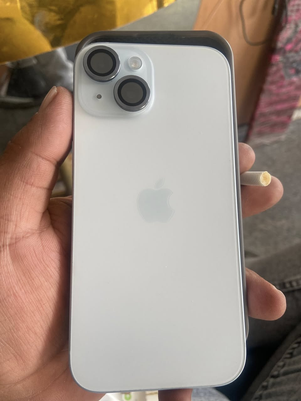 ايفون 15 الصغير الصغير مكفول جديد على ايدي استعمال شخصي اتصال ***********واتس اب وخط السعر 750
