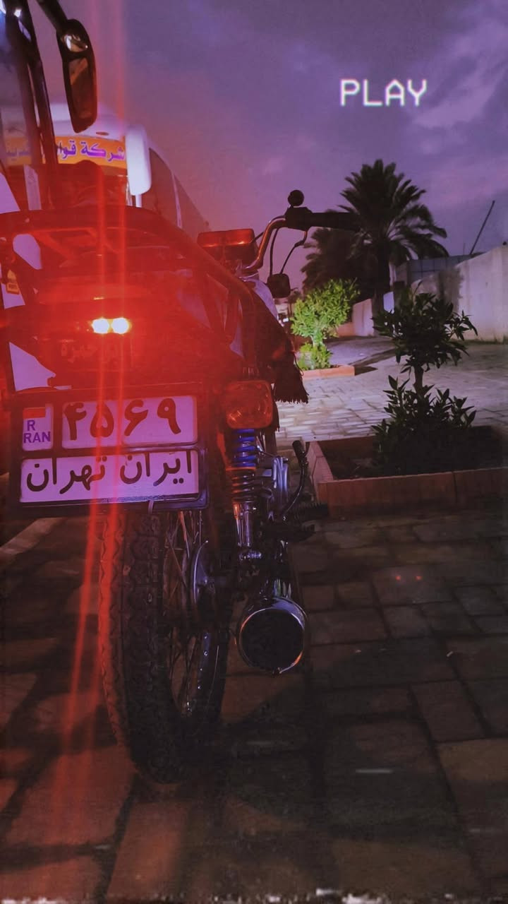 سلام عليكم دراجه اربعه كير شلامجه اصلي تعمير تعمير شاصي 13تعمير اصلي ما ناقصهه شي أوراق اصولي للبيع كربلاء حي العامل سعر 900وبيهه مجال لشرايه ***********
