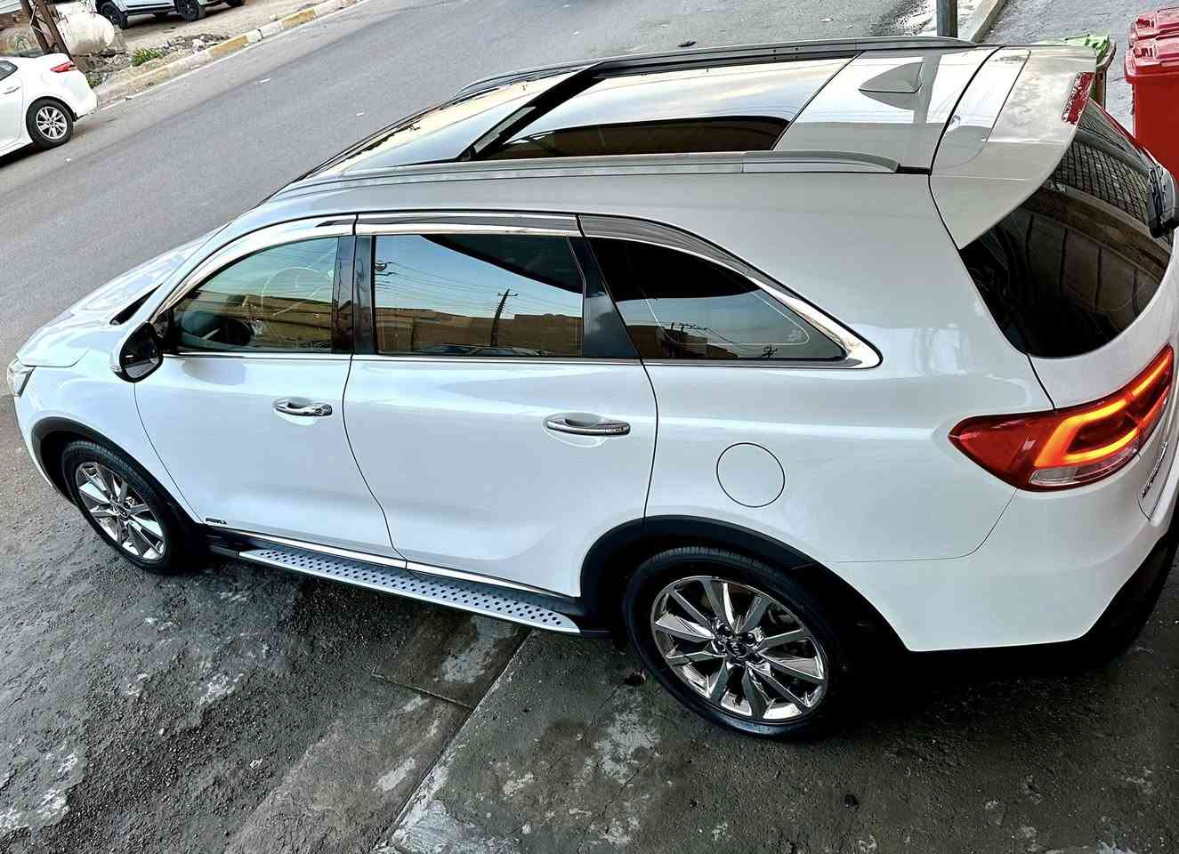 kia سورنتو (GT-Lian))

(((((كفاله عامه من كلشي ))))))

بدون صبغ بدون بارد بدون فتح  بدون تكحيل 

حتى الدعاميات كفاااااااله  حتى من الخدش 

Vib

خليجي V6
سقف بانوراما 
7 راكب 
4 ويل Awd
صندوك كهرباء
سايد بريك بصمه 
مقاعد كهرباء
جلد جوزي بلادي مو عمل 
بردات ابواب 
زراك لايت 
لايت زنون
مقاعد هيتر تبريد 
دشبول ليزري  
مواصفات ال Gt-Lain متخلص
2016
ماشيه 62 
على وظع الوكاله
رقم بغداد الجديد 
السياره جديده جداااا على وظع الشركه وكلشي ع الفحص
سعر  238 

 
***********
