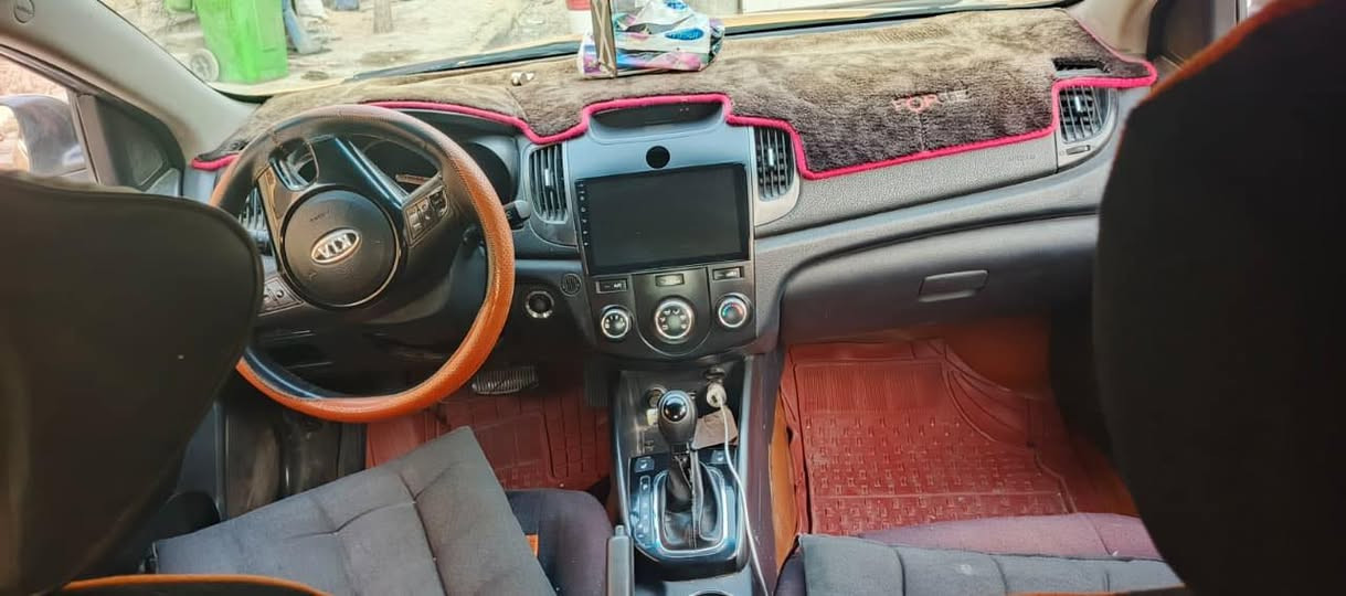 كيا فورتي ٢٠١٣ مكينه ١٦٠٠ جي تي
حادثهه جنطة بسيط السيارة مجفته ع ايدي اغراضهه كلهه وكاله كشنات تدفئة جلد مري شفط بيهه طخات خفيفه موظحة  بل صور تخم تاير 
بانزين عادي بدون دوانز 
مصفره غرامات وهيئة 
 سنوية باسمي 
سعر ٨٥ 
مكانها بغداد الاورفلي  
رقم الهاتف‭٠٧٧٠ ٠٧٧ ٢٧٢٧‬
مكلف بل نشر
