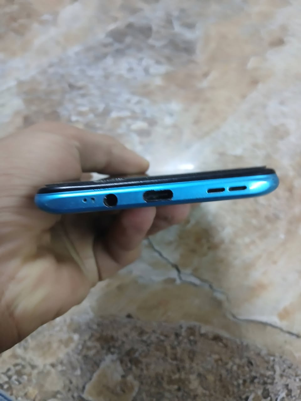 سلام عليكم جهازانفنكس هوت١٢بلاي ذاكره ٦٤عشوائيه٤+١بطاريه 6000الف انسه شحن صوته كاميرات فول جهاز ما داخل تصليح ابد  جهاز مال بيت سعره ١٠٠ وبي مجال مكاني بغداد لشعله رقم لهاتف***********
