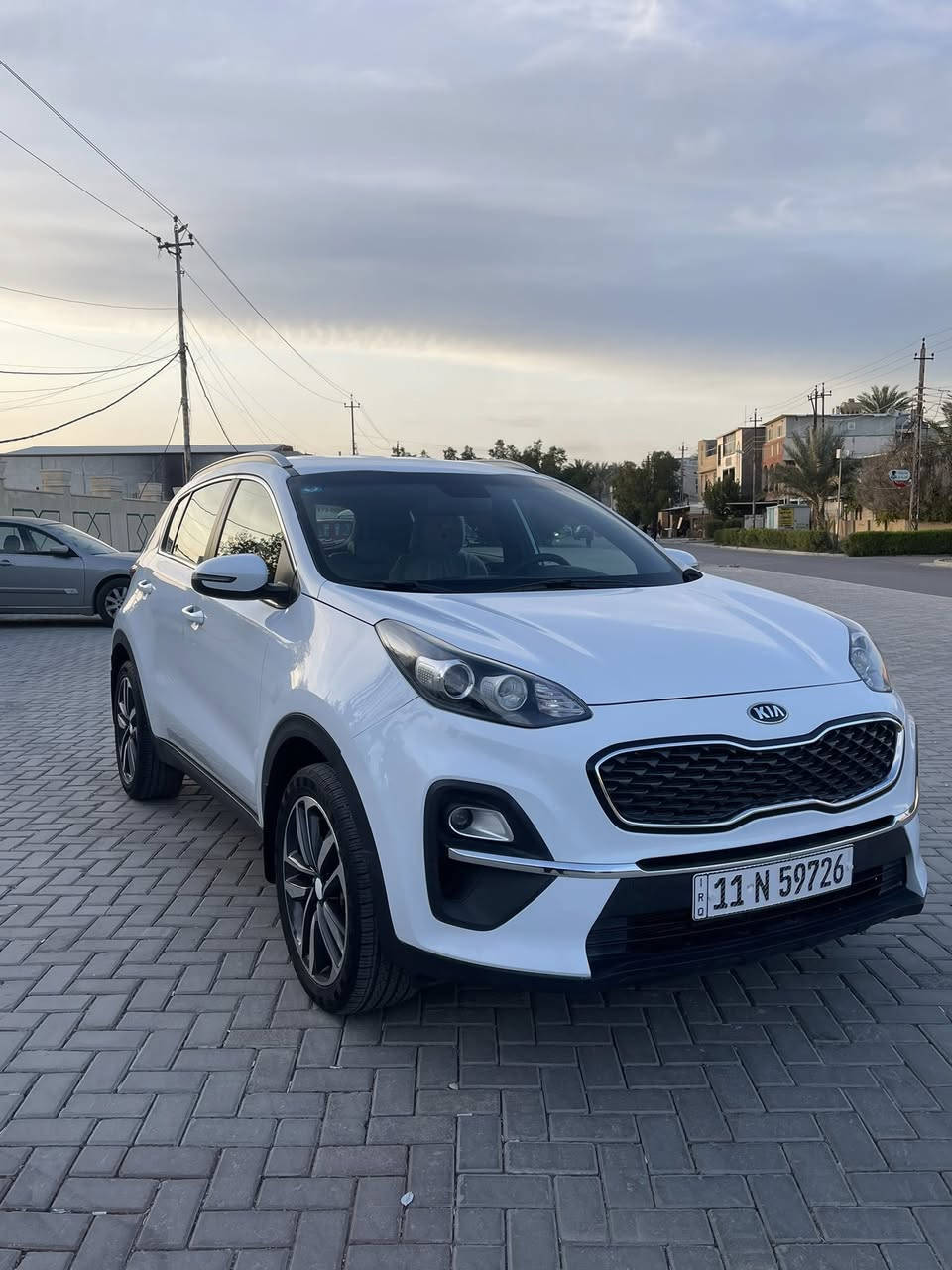 كيا سبورتج موديل ٢٠٢١ شركة الدوليه
خليجيه رقمها بغداد رقم الدولي الجديد بأسمي السياره 
مواصفاتها شركة الدوليه معروفه
تجي شاشه اصليه حساس اصلي اريل نفكيشن 
مكينه الفين دوش عداد الكيلو متر ٣٥ الف كيلو متر استخدام جدا قليل للسياره
ملاحضات السياره
بيها بكد كف الايد بالضبط بأسفل الباب الخلفي اثر شخط
واركان الدعاميه الاماميه      
سونار مرفق ويه المنشور ووين متريد تفحص  افحص
سعر ٢٠٥
عنوان بغداد العامريه 
***********
