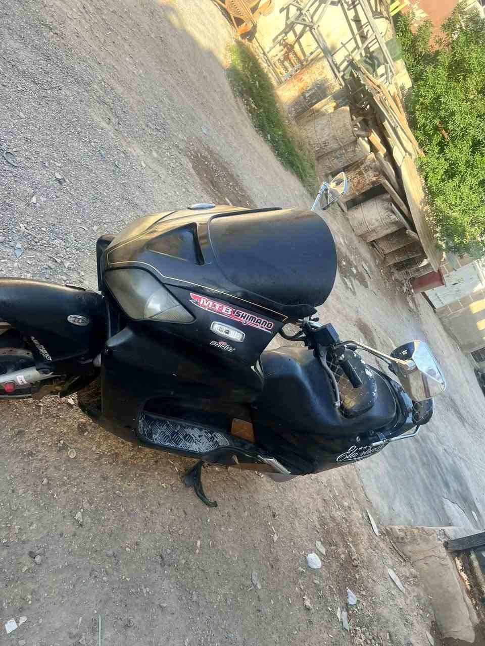06 كامله مابيها نقص  واحد  مكينه مكفوله كفراتها  نص ونص  جيب فيتر وفحص   ستيرن رياضي  صالنصه  رياضي  سعر 500 بيها مجال بسيط  مكاني دوره شارع ستين ***********
