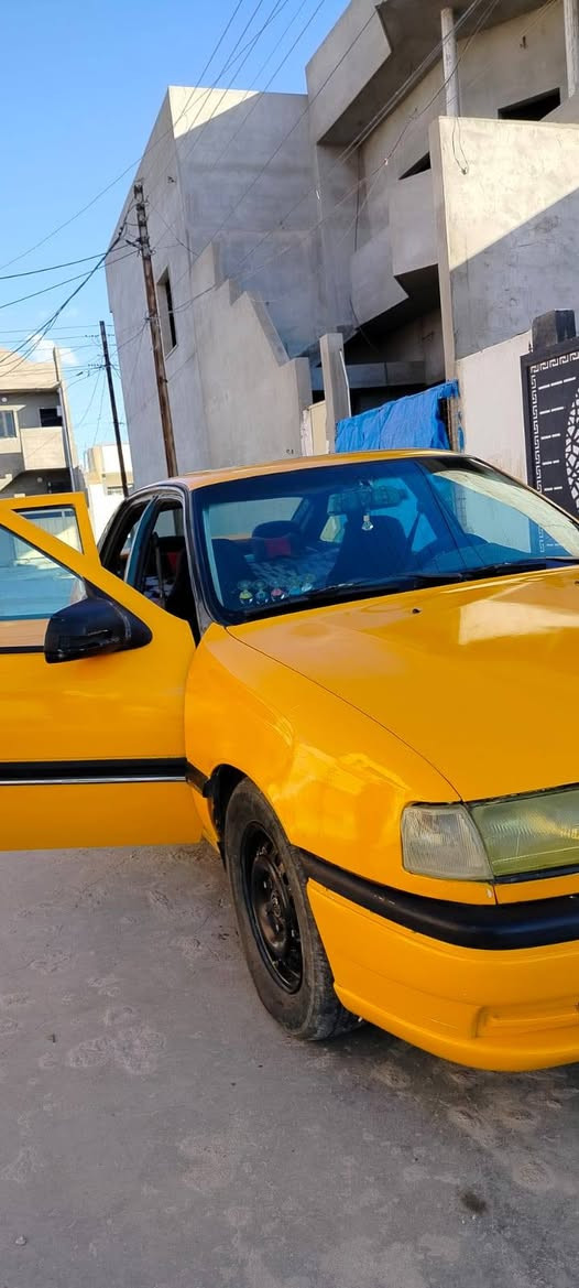 سلام عليكم اوبل فكتره موديل94 دفتر بانزين  محرك 18صبغ جديد  شرط الوكاله او تحويل رقم كركوك اليف السعر 35 هذا رقمي ***********
