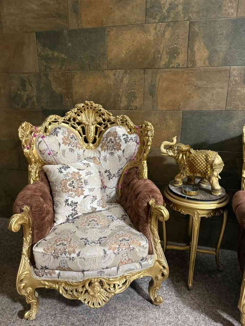 قنفات مصري شغل يدوي تحفير من دمياط للبيع


**إذا كنت صاحب هذا الإعلان وتريد حذفه لأي سبب، رجاءا أرسل رسالة إلى الدعم الفني**