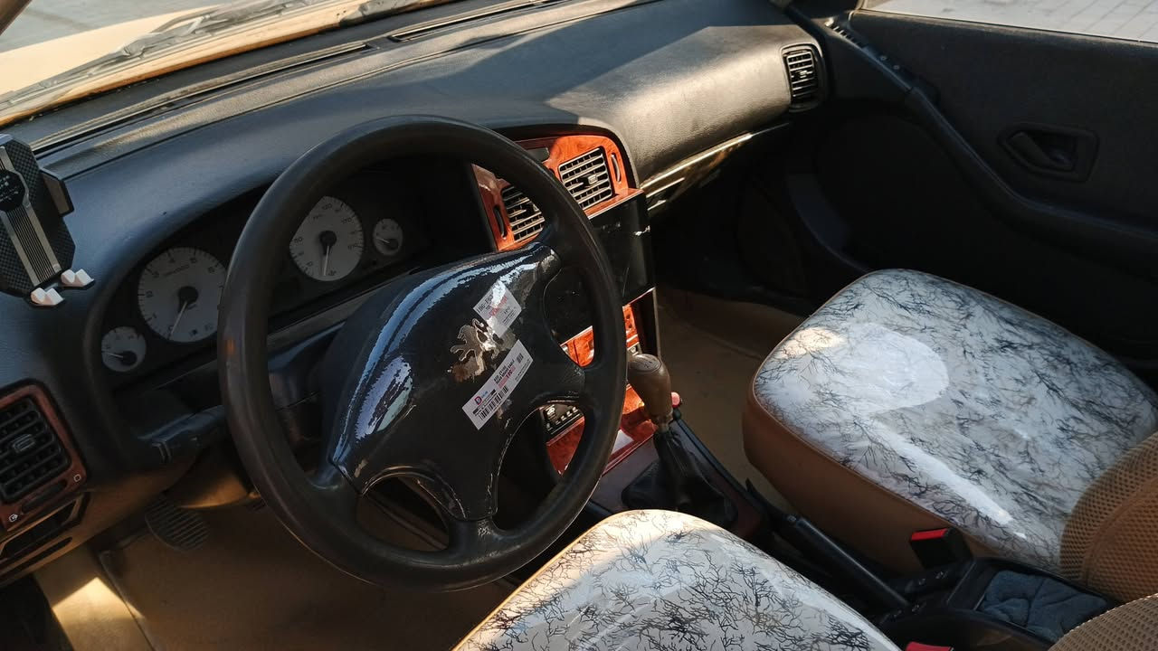 السلام عليكم بارص 11سيارة بلادية مكفولة مع السونار مصفرة هيئة وغرامات رقم جديد ماشية 120حقيقي 
مراوس حسب القناعة بغداد الحسينية ***********واتساب
