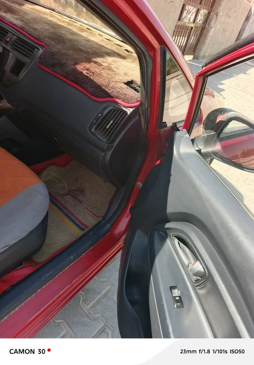 سلام عليكم
ريو ٢٠١٣ سياره مرفق سونارهه وياهه 
يعني كل تفاصيل موجوده السعر ٨٥ وبيهه مجال قليل
مكان سياره ديوانيه ***********@
