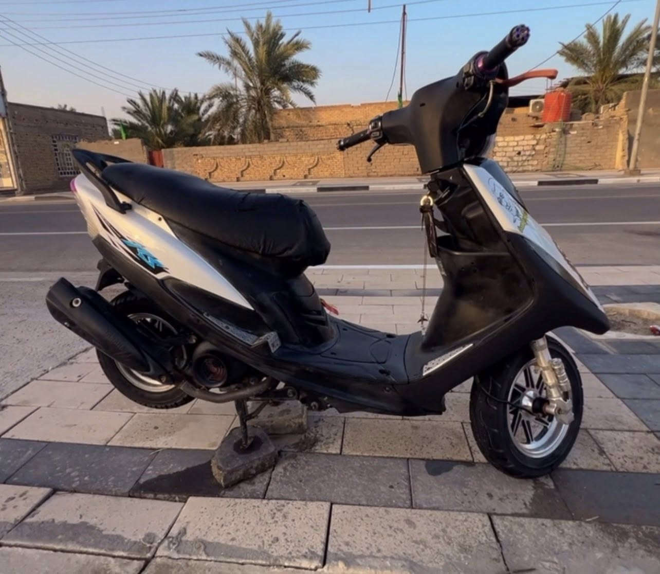 سلام عليكم دراجه ماكس دراجه حلوه ونضيفه وخير من الله شلعه ومعدل بل مشي صدر دبلات جديد اشياير يمنه يسيره مفتوحه فقط ولفات رياضي ويلات نجمه حجم الثقيل الاصلي مكاني بني منصور 773 274 9821‬متواجد واتساب او ع رصيد السعر 650 وبيه مجال


**إذا كنت صاحب هذا الإعلان وتريد حذفه لأي سبب، رجاءا أرسل رسالة إلى الدعم الفني**
