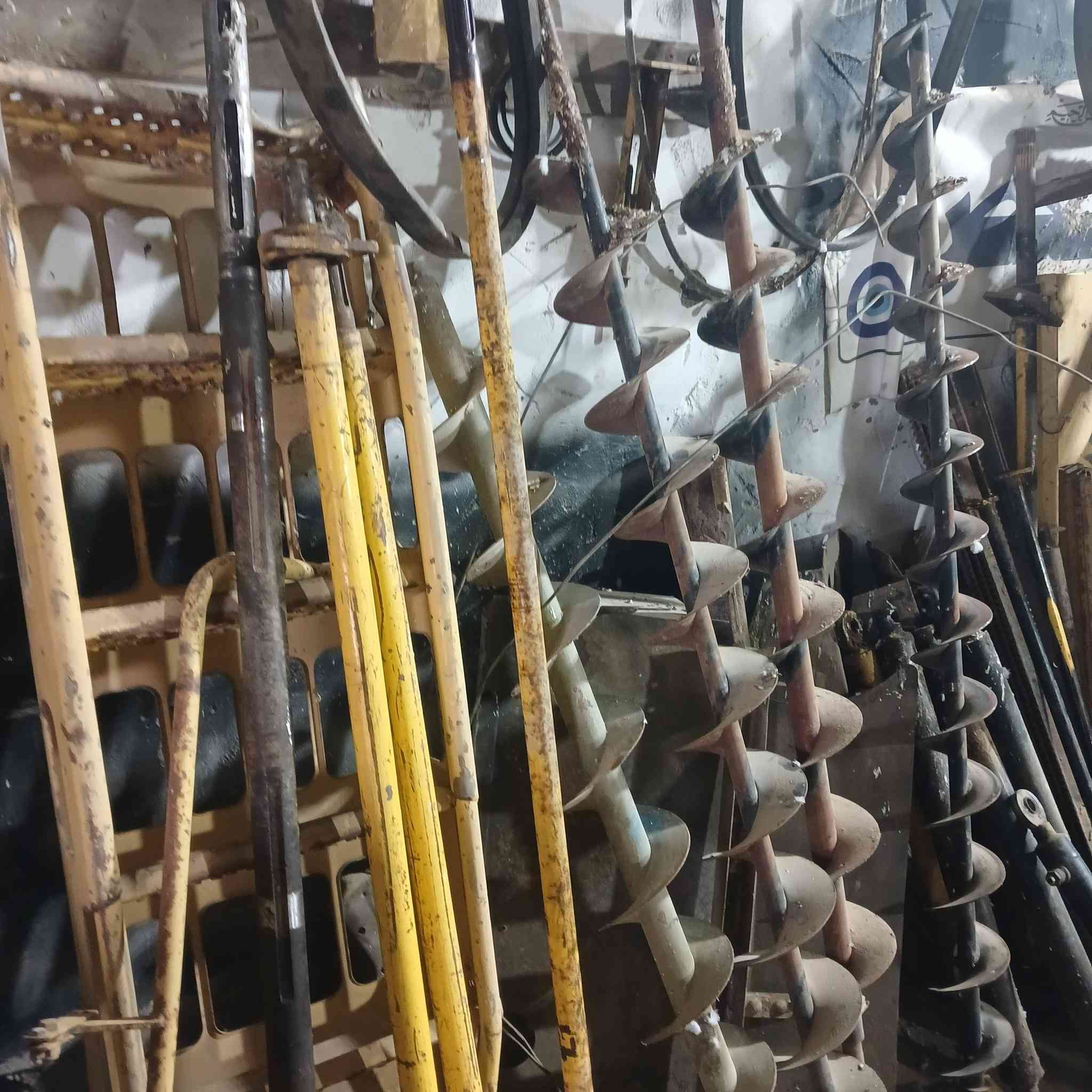 حاصدات.تفصيخ.انيوهولند
***********
***********.عماد.الزبيدي
