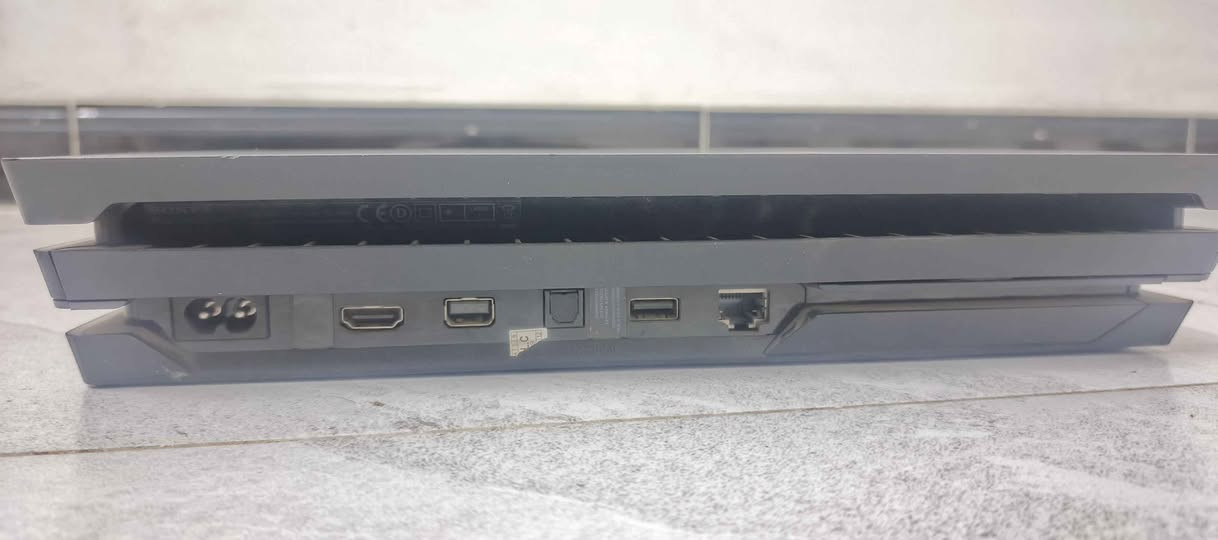 سلام عليكم بلي فور برو لا مفتوح ولا مصلح تيرا كامله متروس العاب قويه ويا ٤ جاستكات سعر ٣٥٠ قفل
بغداد الشعب
*********** بغداد, العراق
