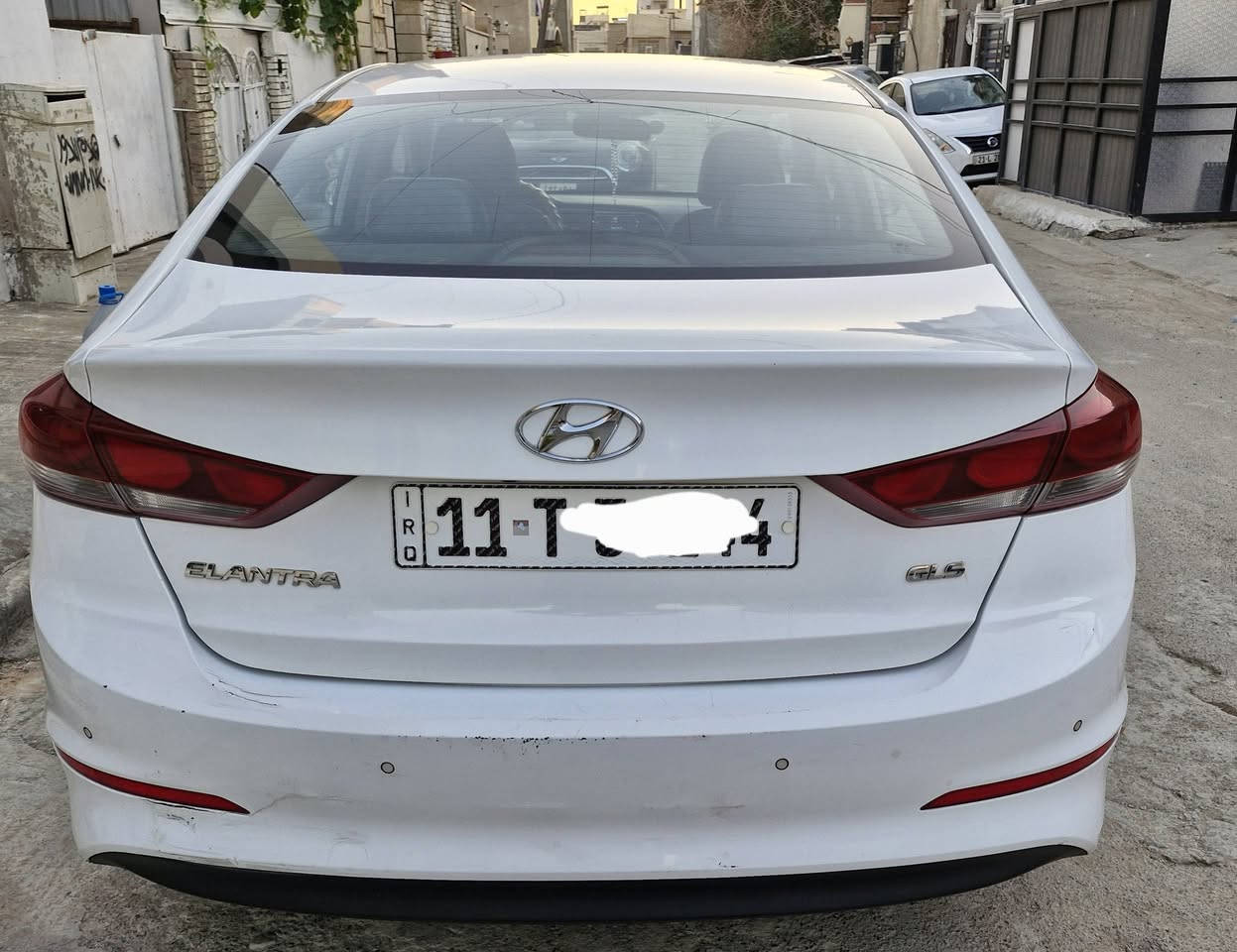 السلام عليكم النترا موديل ٢٠١٧ (jls) خليجي مكفولة عدى جاملغ بارد امامي جهة السايق وشخط مكحل باب عكس سايق ول ٢ مبينات سيارة جديدة على أيدي من جانت ماشية ١٨ الف سبير منازل صدر جديد وسيرفس جديد ٢ سويج شخاطة مال شركة تبريد تدفئة كاملة مدوشمة أرضية وصندوق جلد وكشن مخمل هسه ماشية١٤٤ الف رقم بغداد جديد بسمي تحويل ثاني يوم الي يحب يشتري الاتصال علرقم (***********) ورجاء الي يشتري اتصال مباشر لاخاص ولامراسلة السيارة في الطوبجي سعرها ١٤٧ وبيها مجال بسيط
