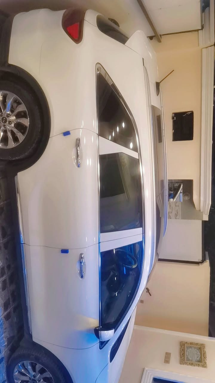 السلام عليكم سورنتو خليجي ٢٠٢٠ بغداد بسمي شخصيا سنويه وهزه كله جديد
فول مواصفات ١ ع ١
مكفوله كفاله عامه عدا اربع أصابع بي يار بجنطه 
بشرط السياره ع وضع شركه
كله جديد مابيها الف مصرف
ماشيه ٧٤ حقيقي بشرط الفحص
بشرط اسبير مانازل
الموبايل ***********
