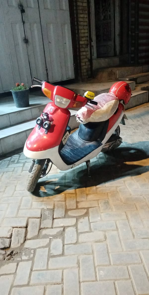 بطة خطين جاهزة سلف هندر كهربائيات شغالة من الطول للطول شاصي كفالة مفتوحة مرة وحدة ع ايدي تجفيتتها كلش حلوة مكينة ناعمة شلعة ومعدل مرتبات
اشاير يمين ويسار + 4 اشاير
 + لايت + هورن + سلف كلة شغال 
بريكات امامي خلفي شرط خياط بالمكان 
دراجة شوفت العين نازكة مرتبة سعرها 300 وبيها مجال
مكانها #ديوانية مركز المحافظة


**إذا كنت صاحب هذا الإعلان وتريد حذفه لأي سبب، رجاءا أرسل رسالة إلى الدعم الفني**