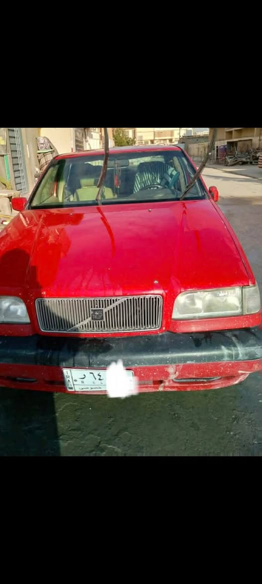 سلام عليكم فالفو موديل 94 حجم 850 خمسه سلندر  السنويه ب ٢٦ شهر ٨ سنويه النجف وراعيها من نجف مكفوله من ضربه القويه وسياره بلاديه  السياره نضيفه ومعمره وجاهزه المكينه وكير نضيفات  جداً حداديه جديده سياره جاهزه ونضيفه  سعرها 30 وبيها مجال شرط مداور مكان نجف    رقم  ***********
