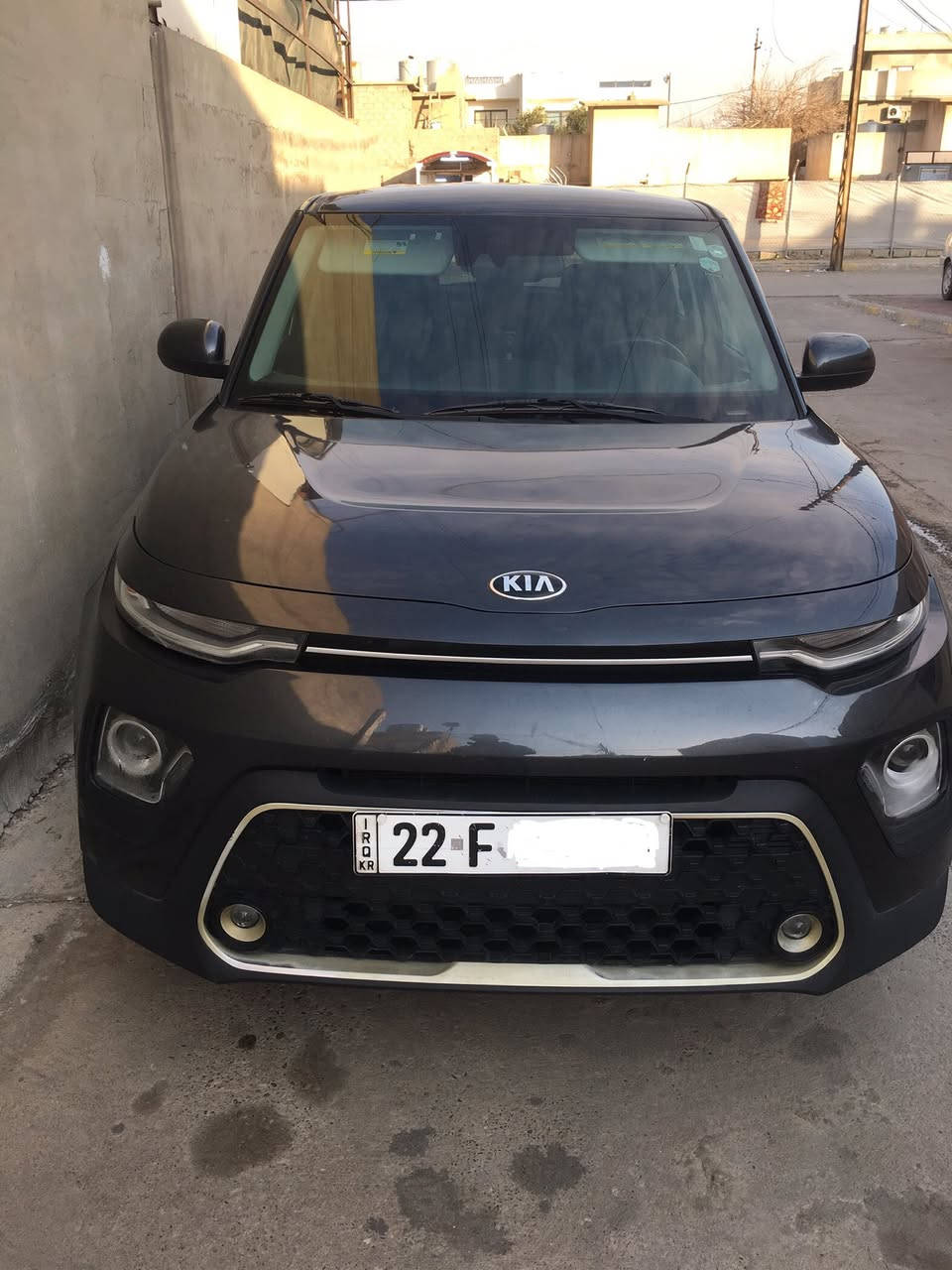 صول موديل 2020 EX فول مواصفات أعلى فئة بلصول رقم اربيل .
رصاصي غامق
ماشيه 59 الف KLMفقط مكينة [ 2000 دوش ] 
مواصفاتها :- 
١- تشغيل بصمة .  
٢-تدفئة كشنات وكشن السائق كهربائي 
٣-ردارات خلفي امامي جانبي
٤-نظام توقف ذاتي ونظام اطفاء ذاتي للمحرك لتقليل صرف الوقود ونظام تنبيه التصادم.
٤-فول تحكم استيرن وثلاث انظمة قيادة ومانع انزلاق 
٥- شحن وايرليس + نظام خفض فان التبريد عند ورود مكالمة + نظام خفض الصوت عند المكالمات 
7- نظام تحديد مسار
8-مسحات ذكيه
9-كشنات قماش
10- تبريد مناخين ثلج
11- لايت اوتو اطفاء ذاتي وتشغيل عند الظلام
السيارة موجودة في محافظة بغداد.
رقم الهاتف ***********
