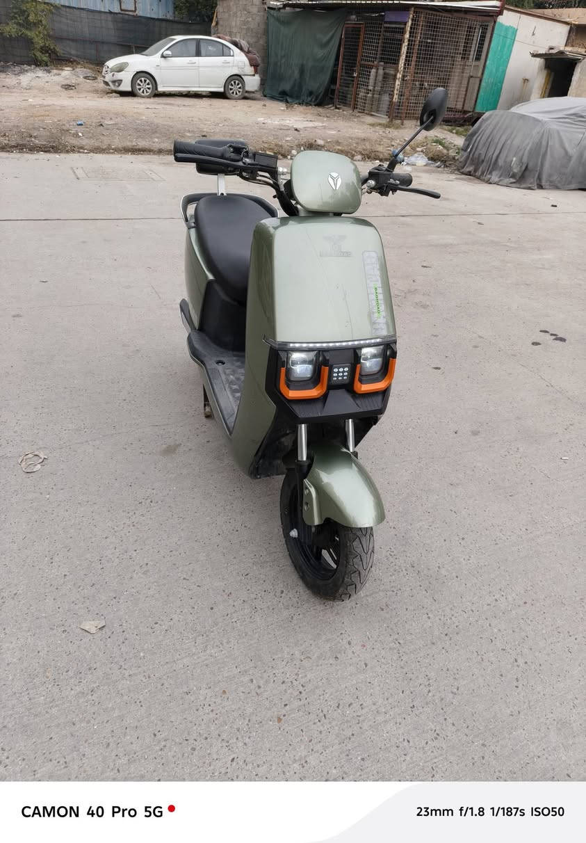 دراجه  شحن استعمال قليل  ٦بطريات  سرعه ٦٠  كامله  علا وضعها  شركه  سعر ٦٠٠وبيه مجال  بصيط مكاني العلاوي بغداد ***********
