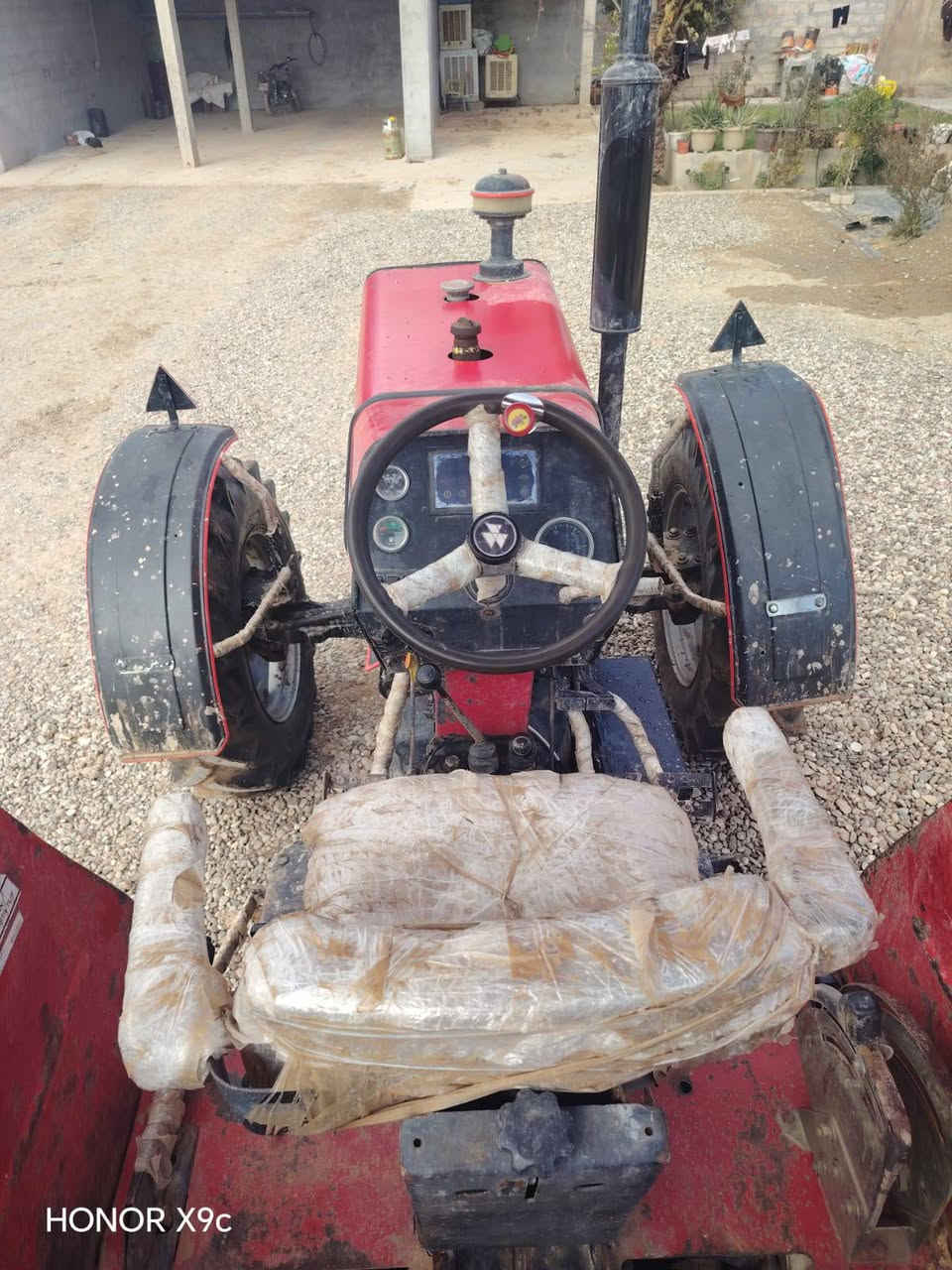 السلام عليكم تنكتر للبيع تركي موديل 2011
السعر 130وبيه مجال للاستفسار اتصل***********
