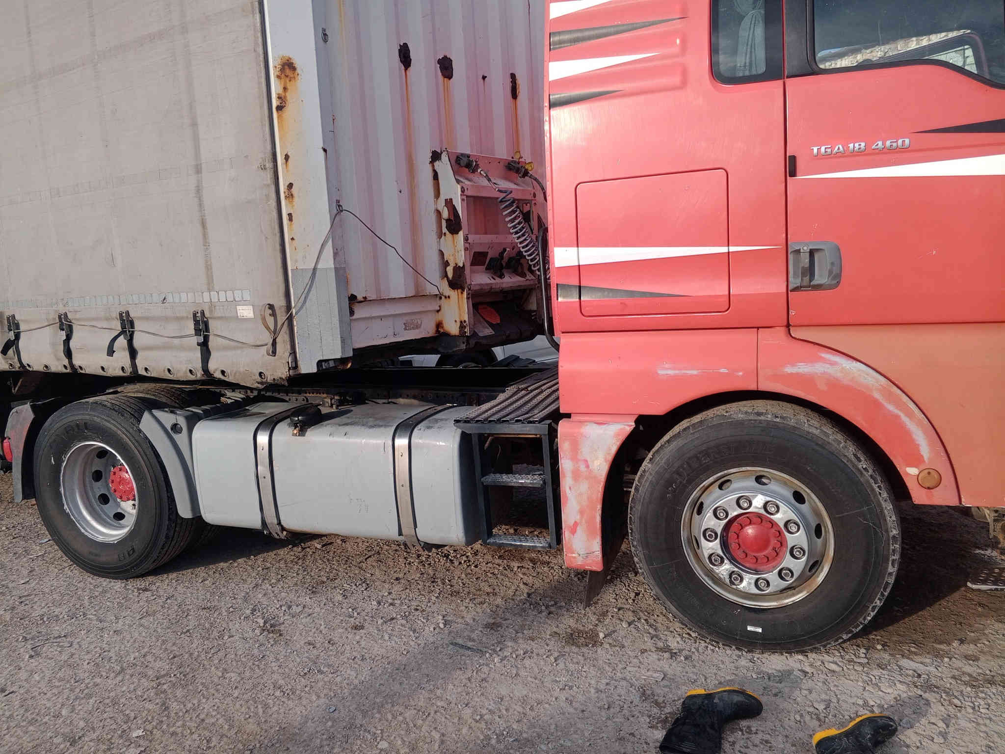 مان 2004بم ونوزل گير فتيس تخم تأير سيارة كاملة وجاهزة السعر 75$$سنوية نافذةب25شهر الثاي للاستفسار ***********/***********
