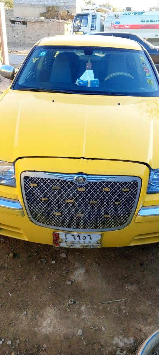 سلام عليكم وباما للبيع موديل 9مكينه كير حدادين تخم تاير سياره جاهزه للعمل خطها بصره عماره مصفره هيئة وغرامات مكان السياره ميسان تفاصيل على خاص ***********
