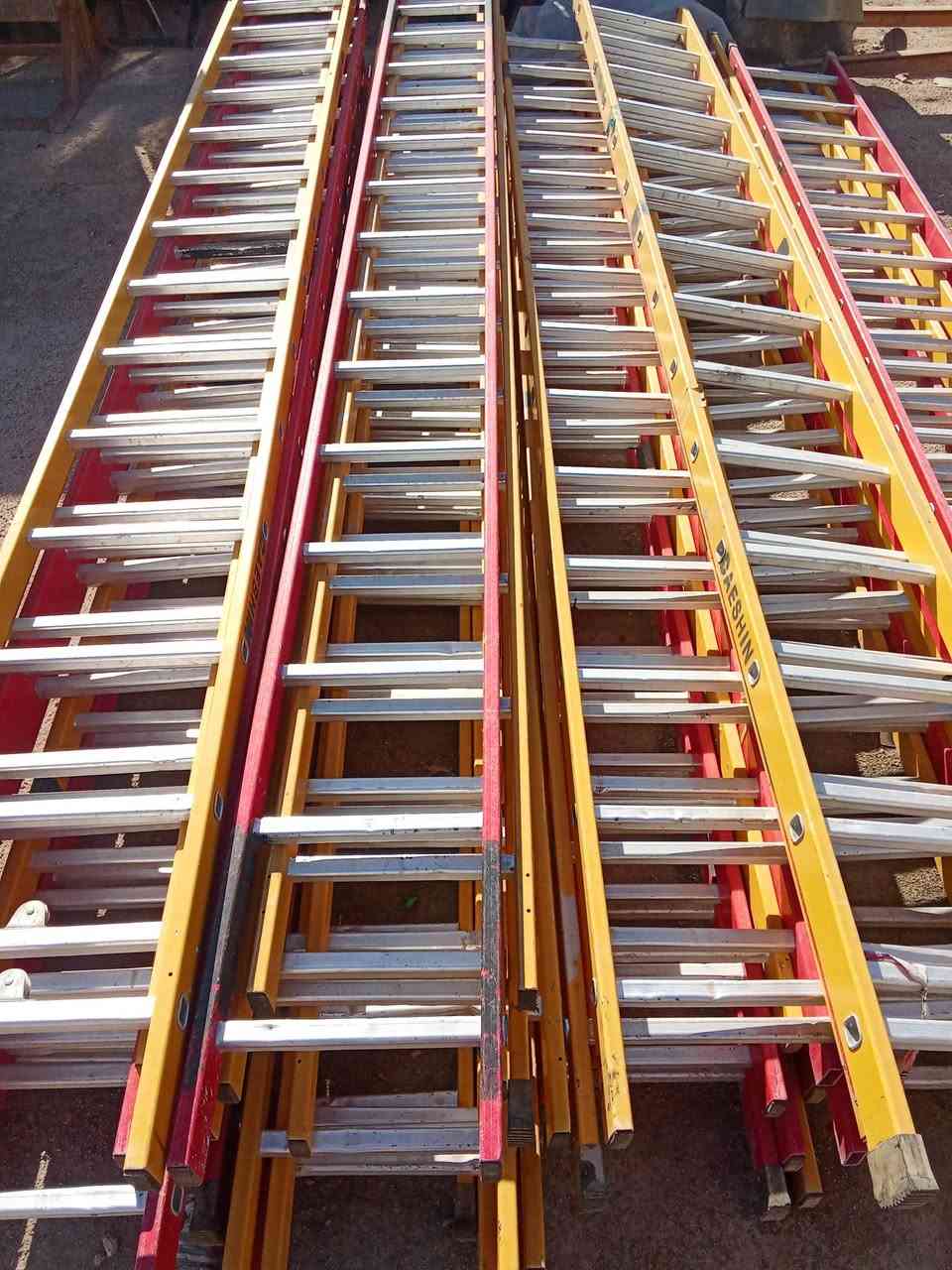 سلام عليكم درج فايبر گلاس طوله 4 متر عندي هاي لكميه ابيهن مكاني بصره ***********
