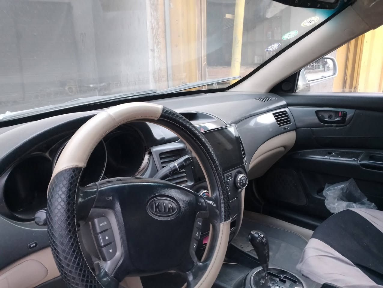 سلام عليكم اوبتمه لوتس  موديل 2009
ضربه بجنطه وصله الشاصي وتكم  ومصلحه  تصليح مال بيع
السعر 58 بيه مجال والسنويه الشهر ال6 الاستفسار الاتصال ع الرقم ***********
