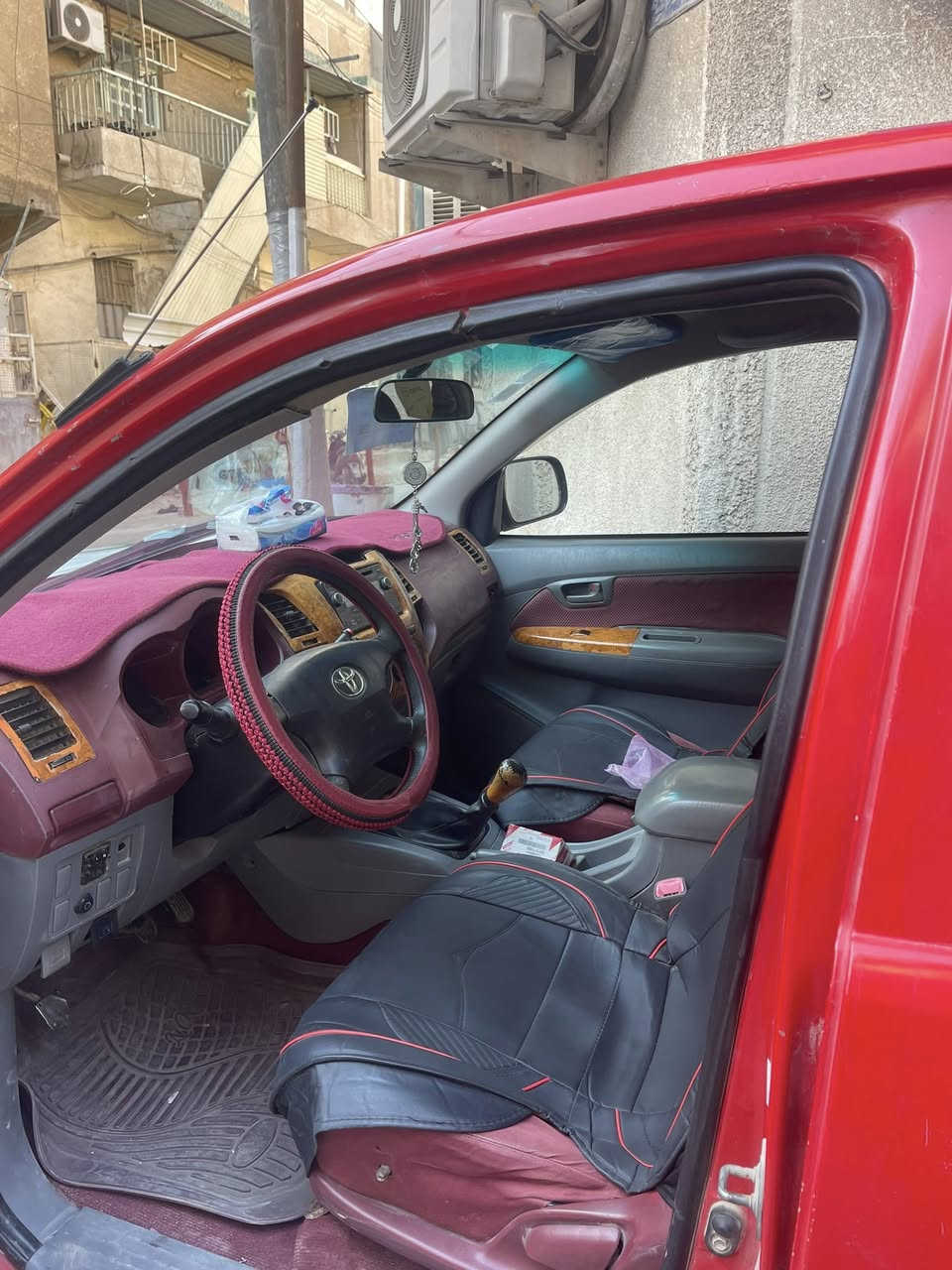 السلام عليكم هايلكس 2009 بيهة جفية خفيفة صفحة وحدة وبيهة مكانات صبغ ابيع عام السعر 125 
كير محرك شواصي بشرط ‭ 0787 586 3908‬
