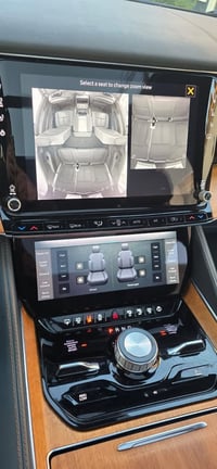 جيب كراند وكنير للبيع موديل 2022 فول مواصفات محرك -8سلندر 6400 تو كلر ...