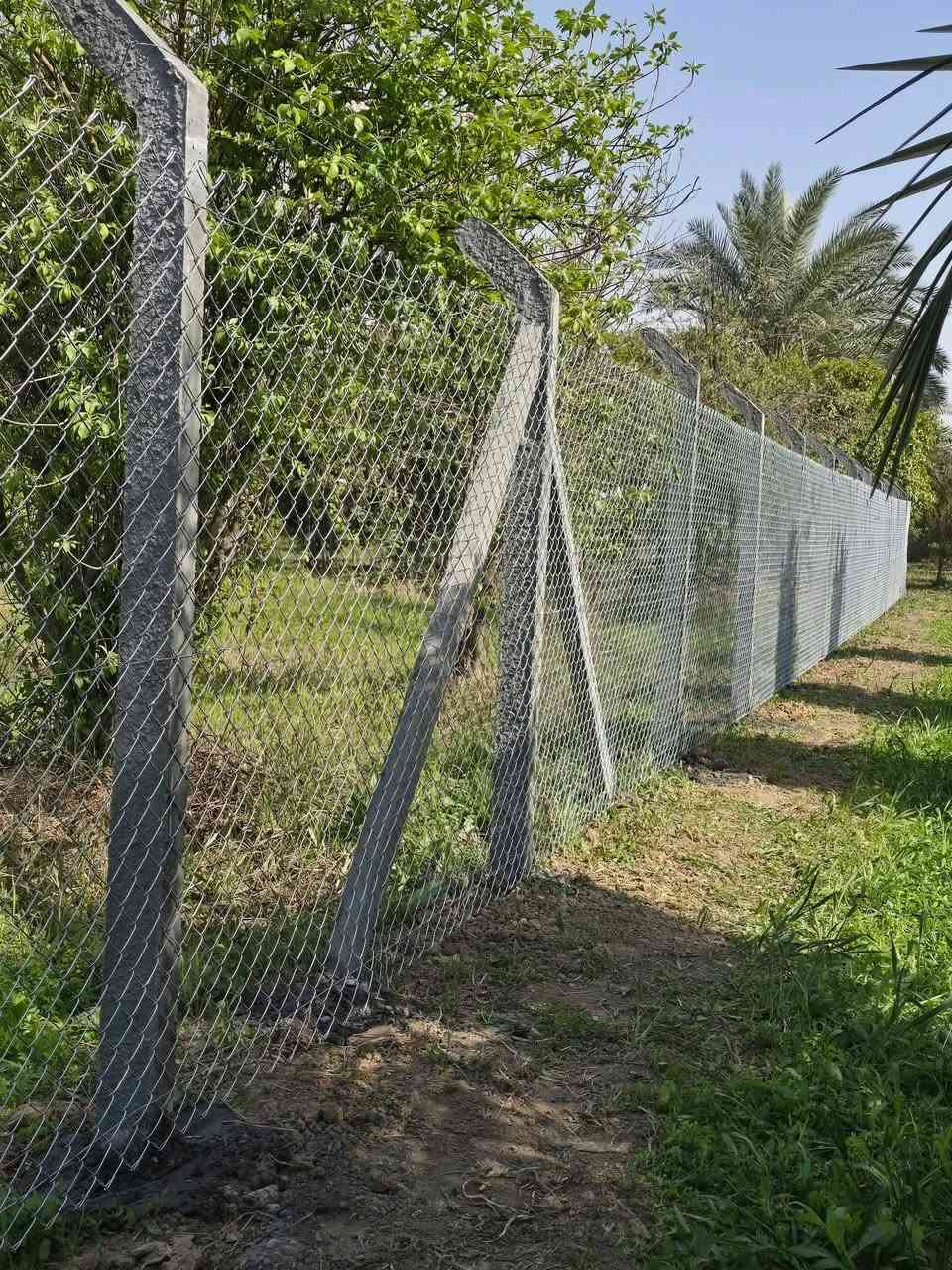 يعلن مكتب الخفاجي للعقارات
في المحاويل الكائن في حي الجمهوري
عن عمل تنصيب البيارسي 
كرسته وعمل من الأراضي الزراعية 
والقطع والمعامل 
والشركات 
والمزارع 
الاستفسار يرجى الاتصال بناء ع الأرقام  التاليه
عنواننا المصداقيه في العمل المضمون
***********
أو ***********
