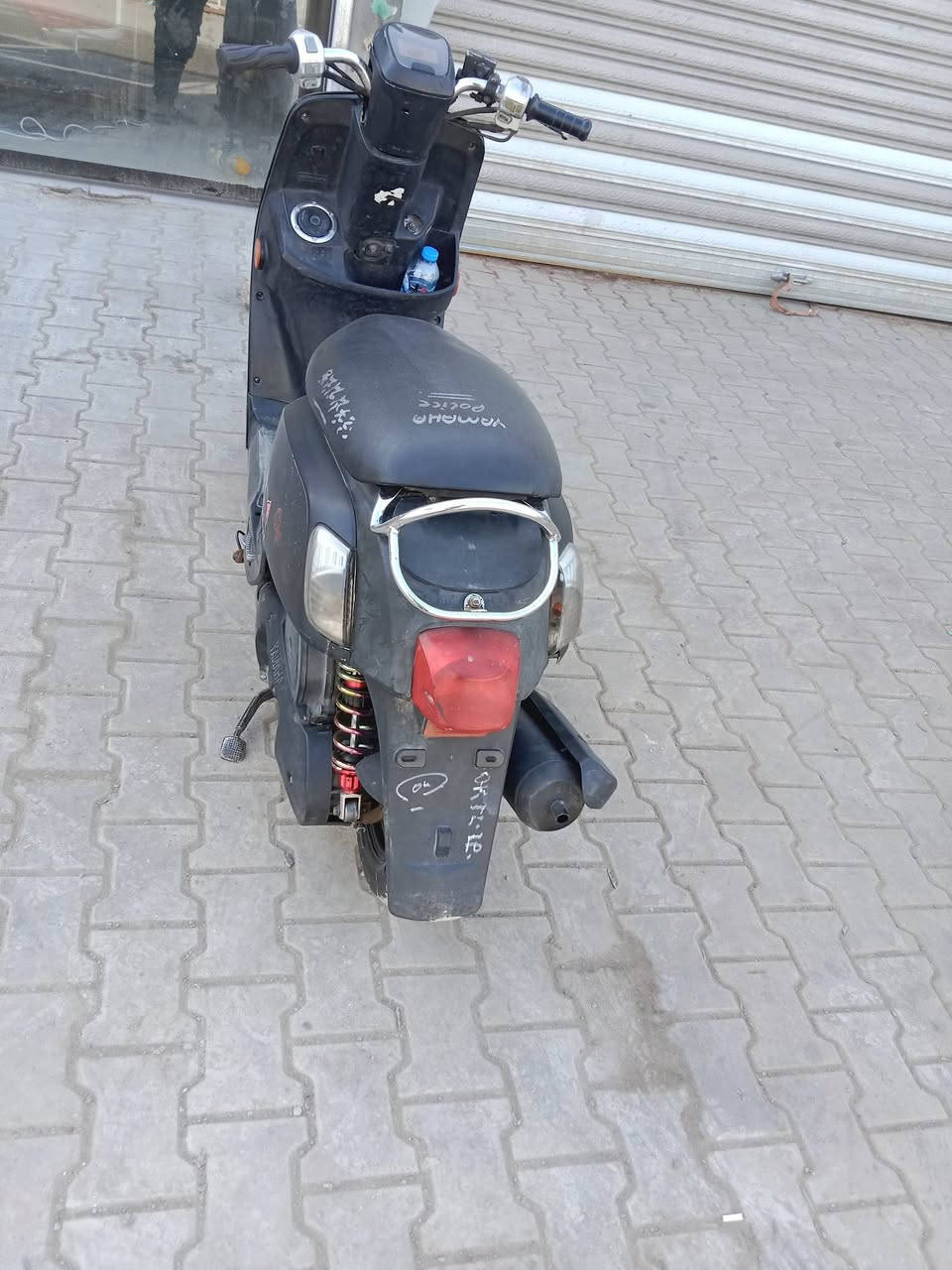 بوليس مصطره للبيع شغاله كامله مبدل بيها زنجيل فقطالسعر 700 مجال بسيط للاتصال *********** بغداد الدوره
