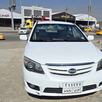 بي واي دي F3 • ٢٠١٥ • كشن جلد