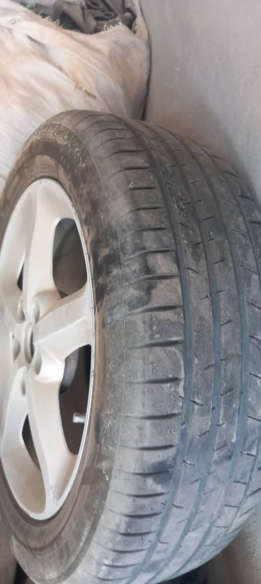 ويل كب + التاير سوناتا اصلي الحجم 16 السعر ٢٥٠ الف 
مكاني بابل جبله 
 ***********
