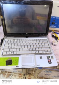 لابتوب • للبيع