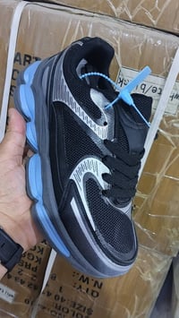اخر كارتون 15 قطعه سعر القطعه 9 الاف  يوجد توصيل 🚖  07710500315