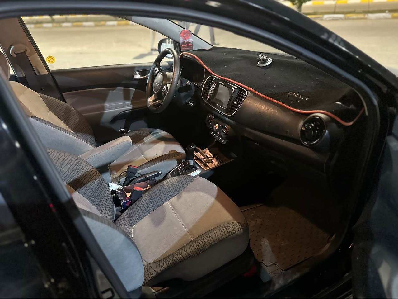 السلام عليكم 
Kia PEGAS
كيا بيكاس موديل 2024 خليجيه بيها قبق صندوك مبدل وبنيد دخول شهداء ماشيه 6000 السعر شده بس مكاني ناصريه مركز للأستفسار *********** ناصرية, ذي قار
