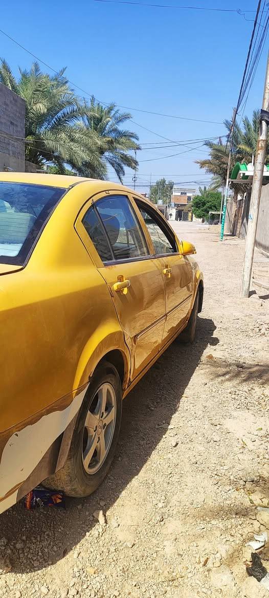 السلام عليكم ورحمة الله 
عندي سيارة شيري للببع 
بيها عطلات بسيطة الي ياخذها ويرتبها تفيده
بسبب الدراسة وعدم التفرغ تركتها 

سنوية ساقطة وتحويل سيارة مال قاصرين سنتين تحويل 
سعرها 16 ورقة مطلوبة هيئة 800 الف ينكطع من سعرها 

رقمي وبي واتساب ***********
