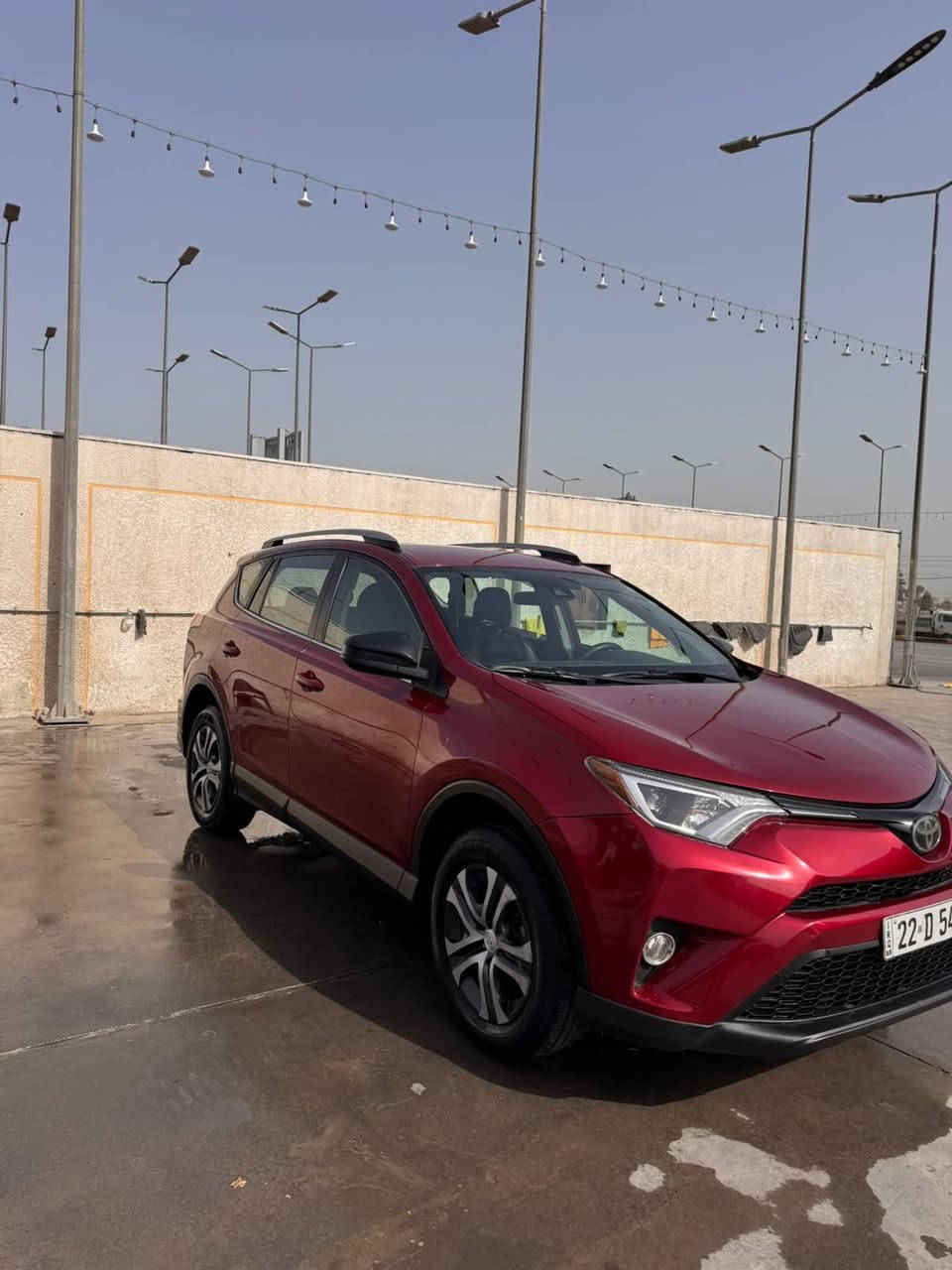 Rav4 2018
حادثها جاملغ امامي جهة السايق صبغ فقط رقم اربيل دولي 
ماشيه ٩٠ الف ميل العنوان مشروع المسيب قرب محطة التفاحة السعر 157 وبيه مجال رقم الهاتف ***********
