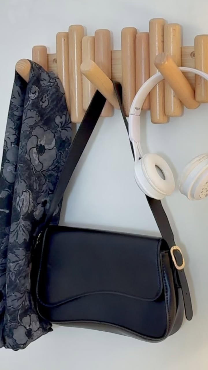 السلام عليكم عندي هاي التعلاكات درجة اولى خشب بامبوللبيع عندي 20قطعة ابيع القطعةمفرد 15 وبيها مجال عندي توصيل واذا تاخذهم كلهم احسبلك القطعةعلا 10ونص وتوصيل علي


**إذا كنت صاحب هذا الإعلان وتريد حذفه لأي سبب، رجاءا أرسل رسالة إلى الدعم الفني**