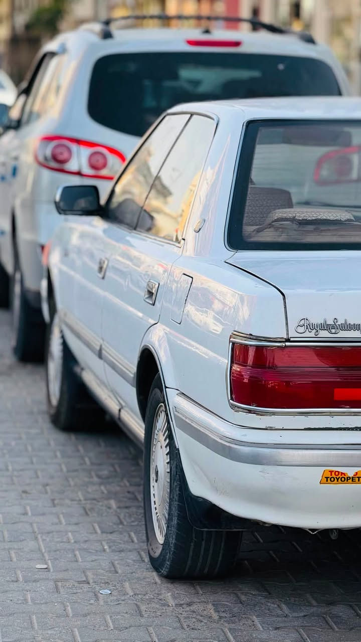 🚗 للبيع | تويوتا كراون رويال هارتوب 1991
▪️ الموديل: 1991
▪️ النوع: كراون رويال هارتوب
▪️ رقم: كربلاء
▪️ السيارة باسمي وشرط التحويل
▪️ المكينة + الكير + التبريد + الحدادية كلها بشرط
▪️ الموقع: النجف
▪️السعر ٦٨ ورقة وبيها مجال للطيبين 
📞 للاستفسار:
***********

رجاءً المشتري الجاد فقط.
