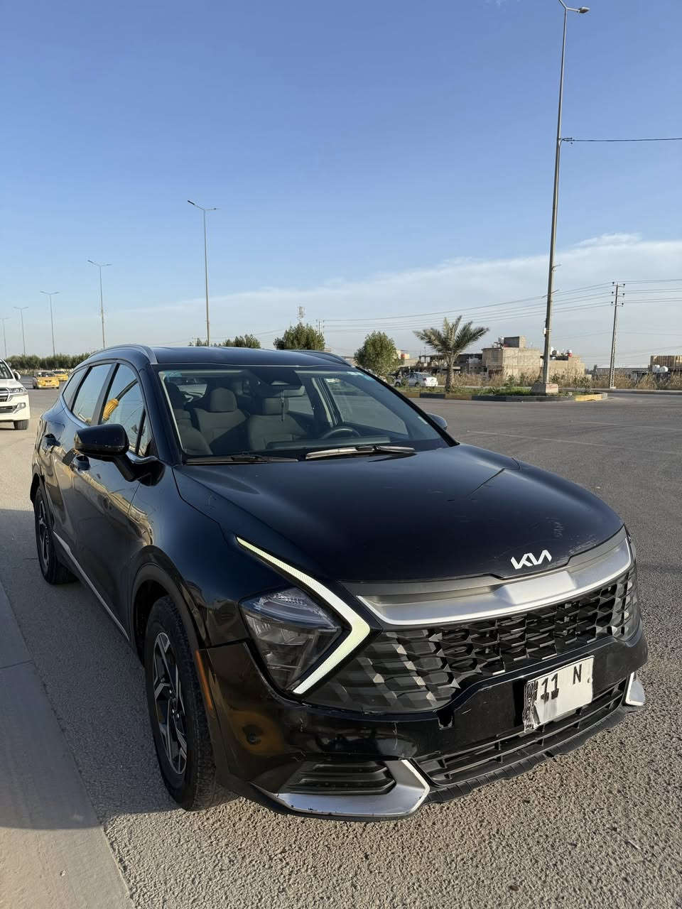 سبورتج موديل 2023
وارد امريكي ضرر قبق الجنطه فقط 
السياره بيه ملاحضات واضحات بالصور ابيعه على وضعه 
ممشى السياره 69 ميل 
مواصفاته نص فول
رقم بغداد انكليزي 
سعر السياره17،500$ وبيه مجال 

مكاني كربلاء المقدسه
***********
***********
