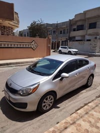 مكينة وكير شرط • ٨٠٠٠٠ ميل • ضرر بالصندوق